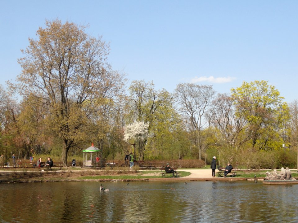 2019_Warszawa_Ogród_Krasińskich,_17