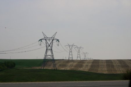 2019-05-30_Western_Alberta_Transmission_Line_from_QE2_southbound_9708
