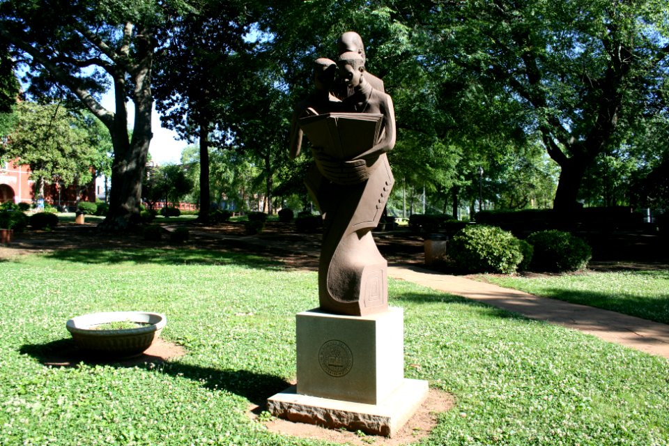 2019-05-15_Morris_Brown_College_UNCF_Statue_1