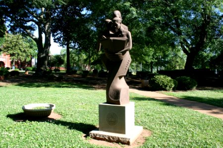2019-05-15_Morris_Brown_College_UNCF_Statue_1