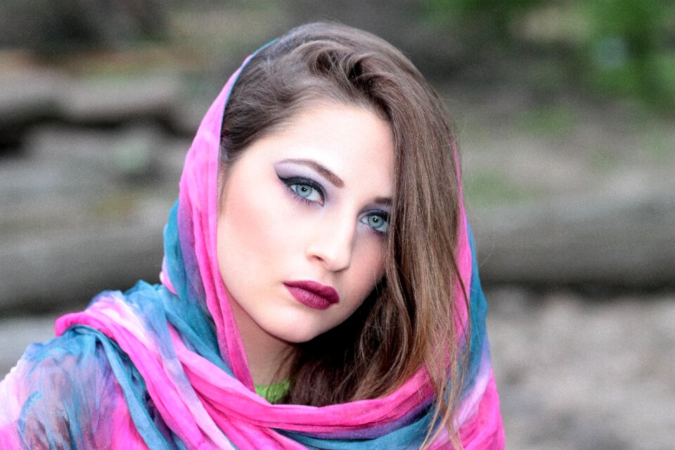 Oriental blue eyes beauty