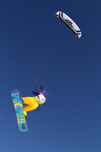 Sprort kitesurfing winter