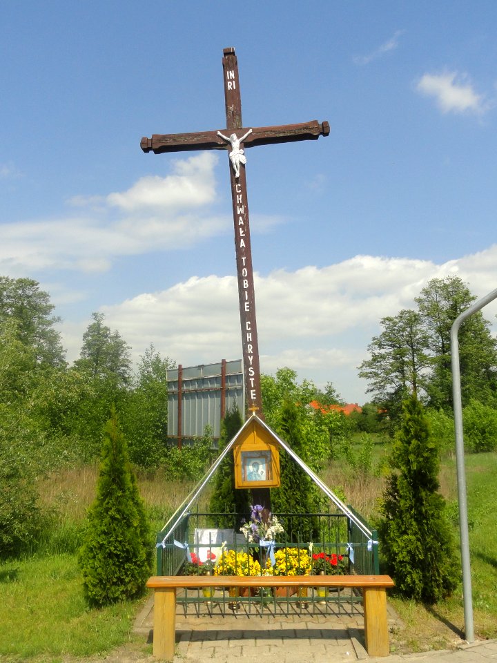 2019_Warszawa_Płochocińska-Szamocin,_krzyż