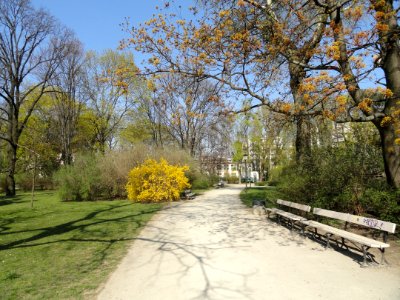 2019_Warszawa_Ogród_Saski,_6