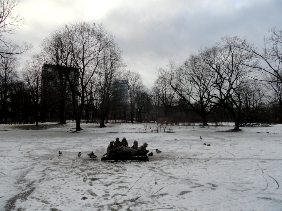 2019_Warszawa_Ogród_Krasińskich,_8