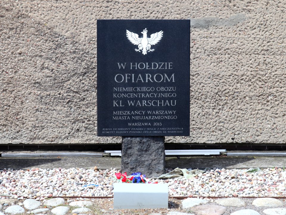 2019_Warszawa_Pawiak,_16