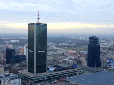 2019_Warszawa_widok_z_PKiN_na_południe,_3