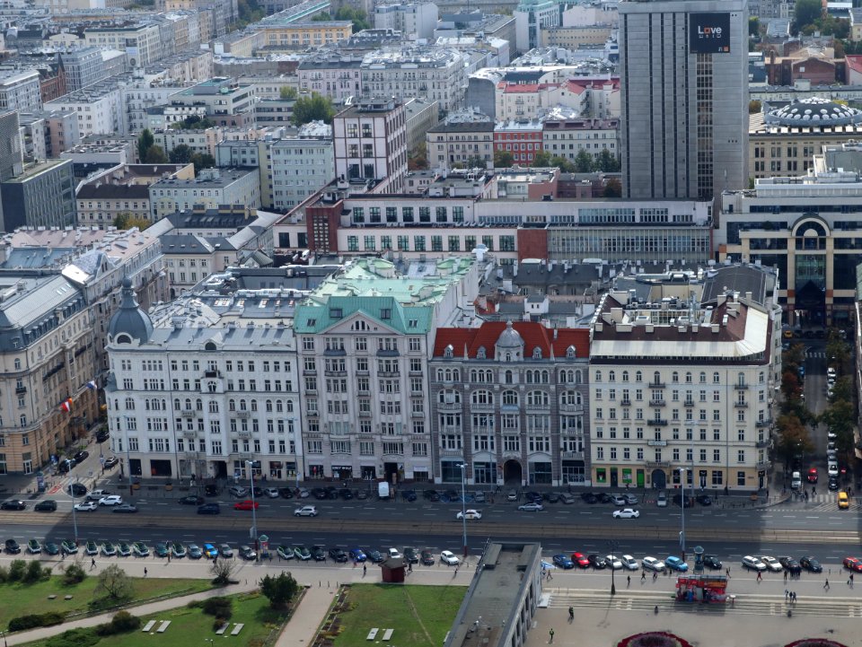 2019_Warszawa_widok_z_PKiN_na_Aleje_Jerozolimskie,_1