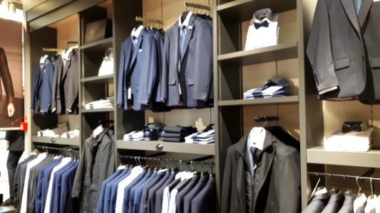 20181104_121533_bytom_clothes_shop_lodz_poland