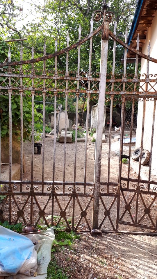 20171004_135459Old_Jewish_Cemetery_in_Bacău