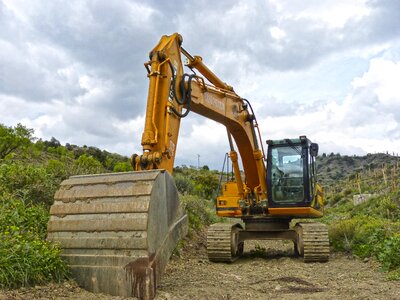 Shovel excavation machinery