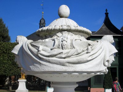 20180920Weltzeitvase_Schwetzingen