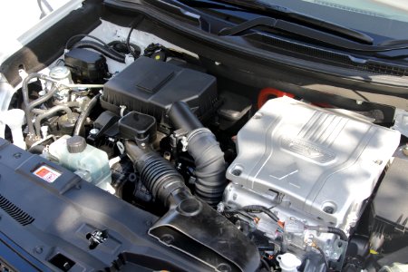 2018_Mitsubishi_Outlander_PHEV_powertrain