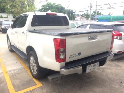 2018_Isuzu_D-Max_Hi_Lander_Cab-4_Z-Prestige_1.9_Ddi_Blue_Power_04