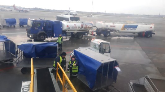 20180118-154401-warsaw-airport-2018