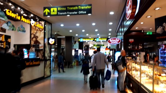 20171007-191034-otopeni-airport-october-2017