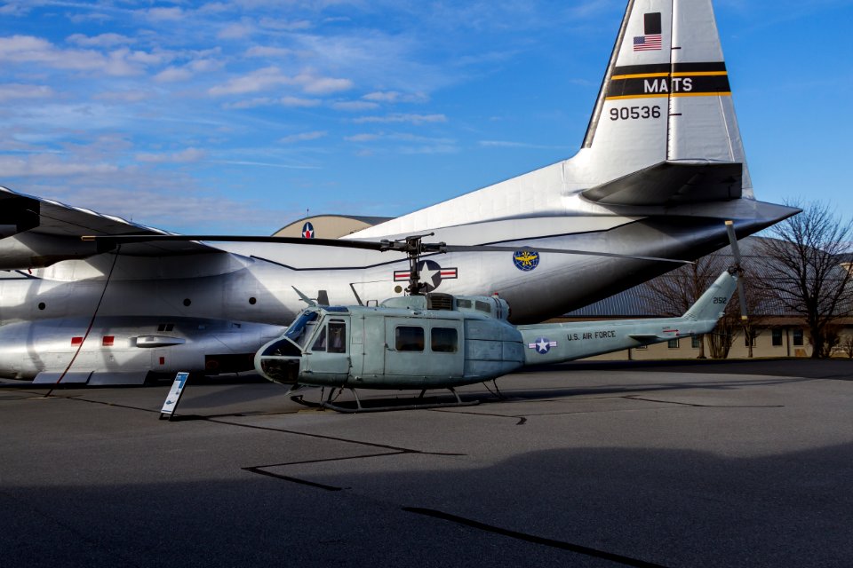 20180214_UH-1_Iroquois_Air_Mobility_Command_Museum-1