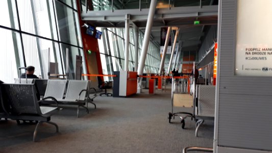 20180121-133753-warsaw-chopin-airport-january-2018