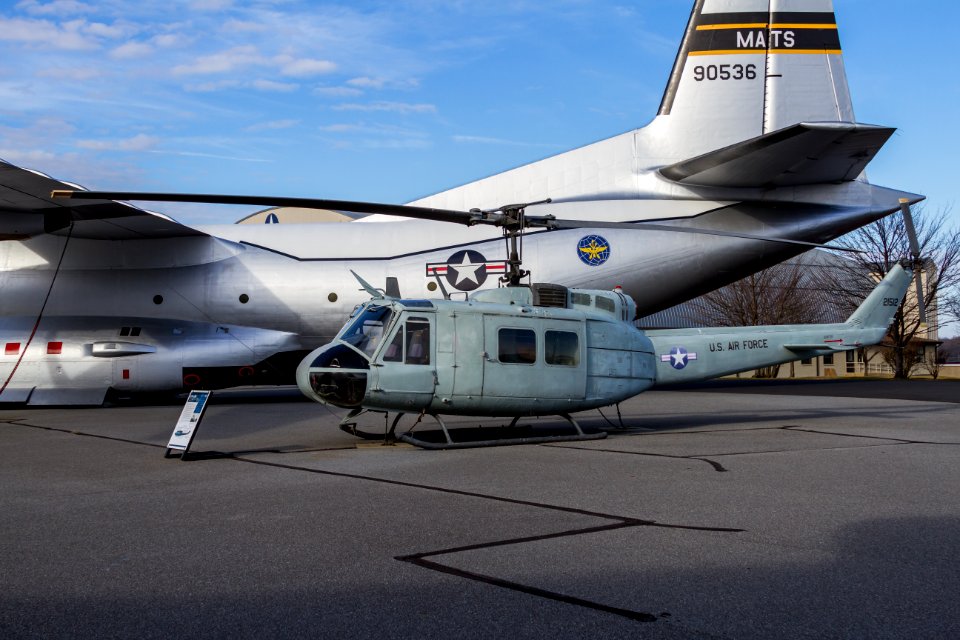 20180214_UH-1_Iroquois_Air_Mobility_Command_Museum-2