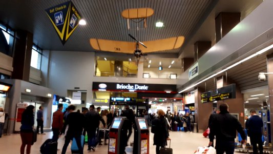20171007-164234-otopeni-airport-october-2017
