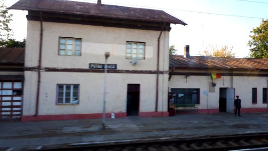 20171003-171353-Putna_Seacă-train-station