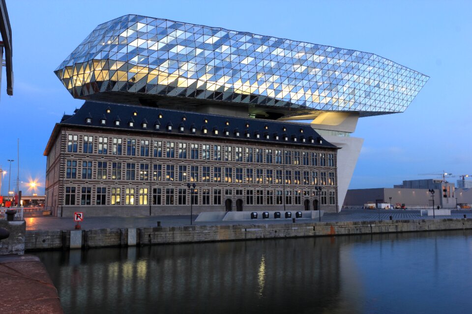 Building harbor havenhuis