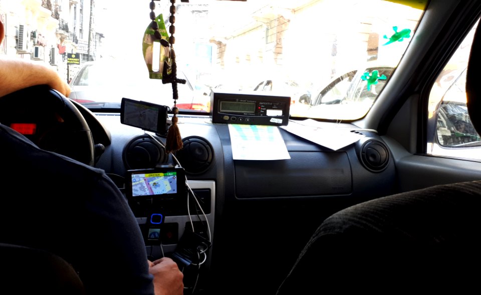 20180411-204925-taxi-bucharest-romania-2018