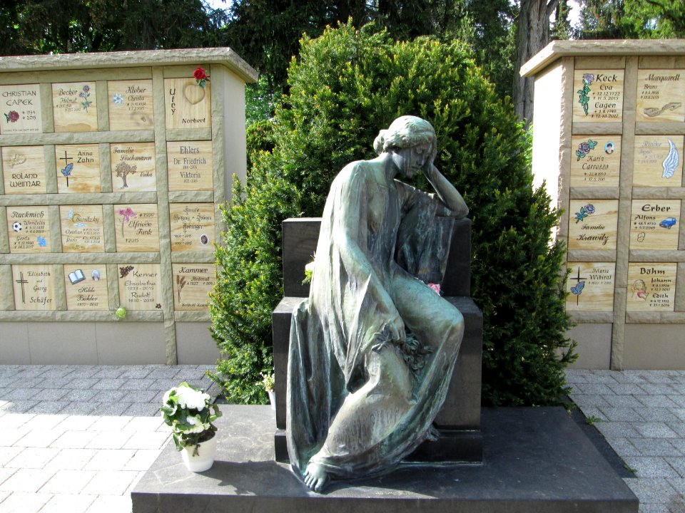 20180427Friedhof_Hockenheim1