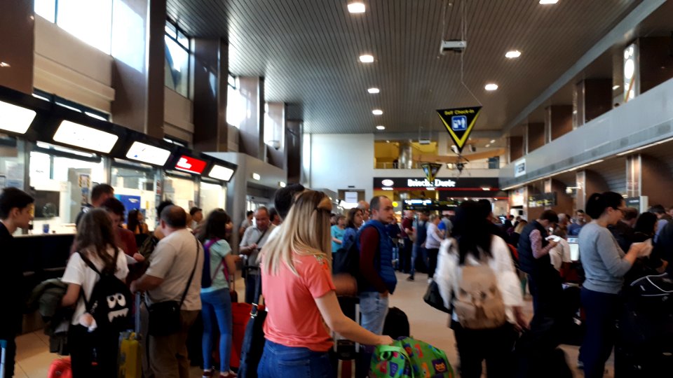 20180412-140130-henri-coanda-airport-april-2018