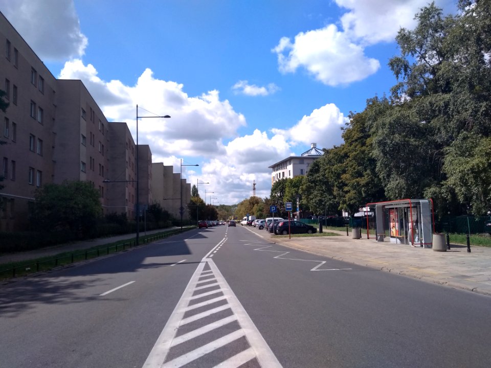 2018_Warszawa_Wola_Stawki,_nowe_oświetlenie