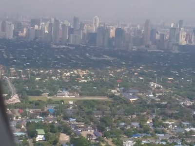 2018-01-25_Makati_Central_Business_District_from_a_Japan_Airlines_flight_departing_MNL