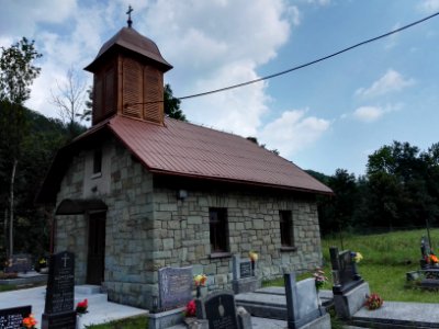 2018_Řeka_Lutheran_Cemetery_chapel_exterior