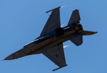20180512_F-16_Demonstration_Dyess_AFB_Air_Show_2018_16