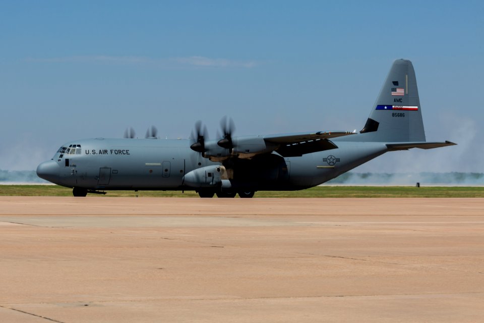 20180512_C-130J_Super_Hercules_Dyess_AFB_Air_Show_2018_23