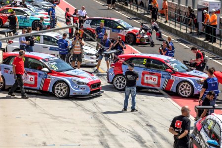 2018_World_Touring_Car_Cup,_Hungaroring_BRC_cropped_(256783929)