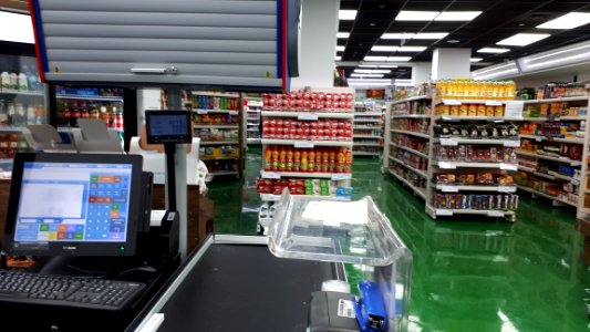 20180321_230459-grocery-store-ramat-gan-march-2018