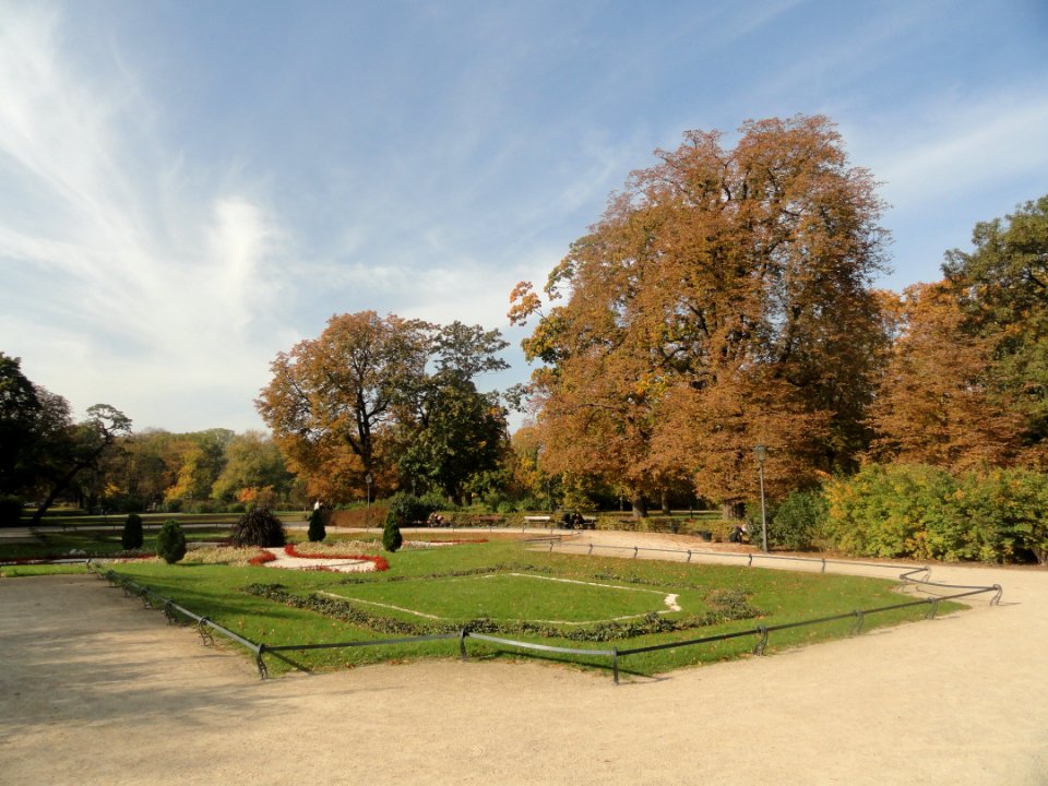 2018_Warszawa_Ogród_Krasińskich,_24