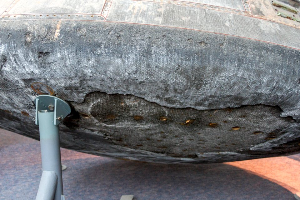 20180320_Apollo_12_heatshield_Virginia_Air_and_Space_Center-2