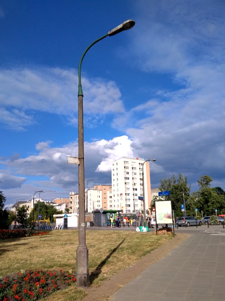 2018_Warszawa_park_Praski,_stara_latarnia_1