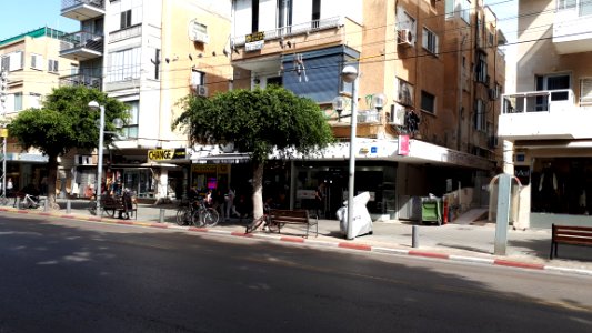 20180301_132734-Dizengoff_Street-1-march-2018