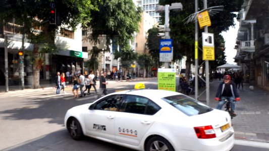 20180223_124557-alenby-street-tel-aviv-echad-ha'am-corner