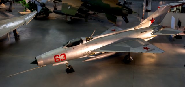 20180328_MiG-21_Udvar-Hazy_2