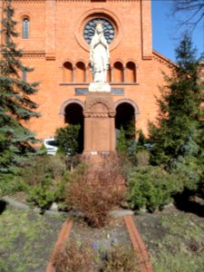 2018_Warszawa_kościół_św._Augustyna_pomnik,_1