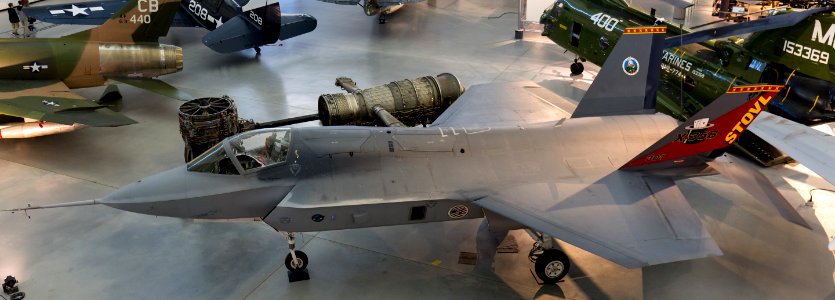 20180328_X-35B_Udvar-Hazy_1