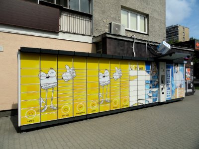 2018_Warszawa_Miła_paczkomat_InPost
