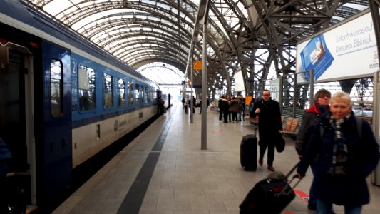 20180205_130830_Dresden_Haubtbahnhof_February_2018 photo