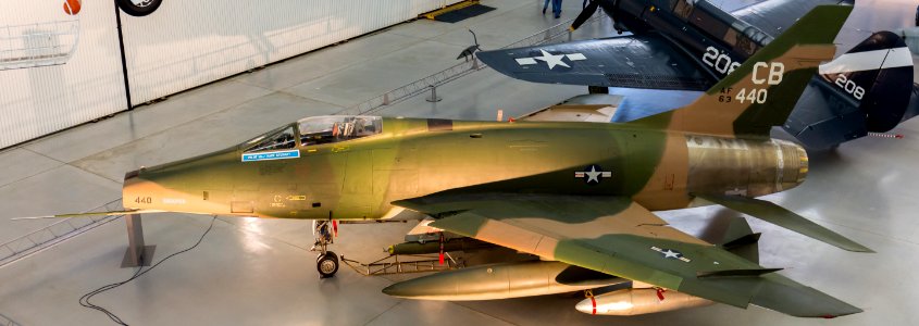 20180328_F-100_Super_Sabre_Udvar-Hazy