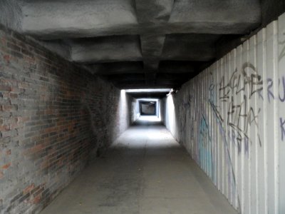 2018_Warszawa_Jagiellońska_przy_Budzińskiej-Tylickiej,_przejście_podziemne,_2