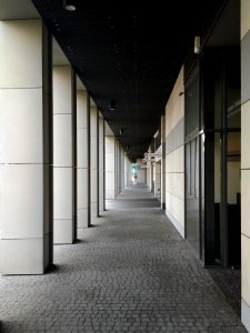 2018_Warszawa_Pokorna_2,_podcienia