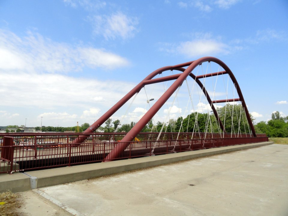 2018_Warszawa_Modlińska_most_nad_Kanałem_Żerańskim,_2